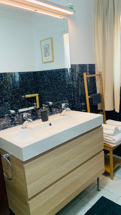 Beautiful Private Room Next To Lisbon - New Paço de Arcos Εξωτερικό φωτογραφία