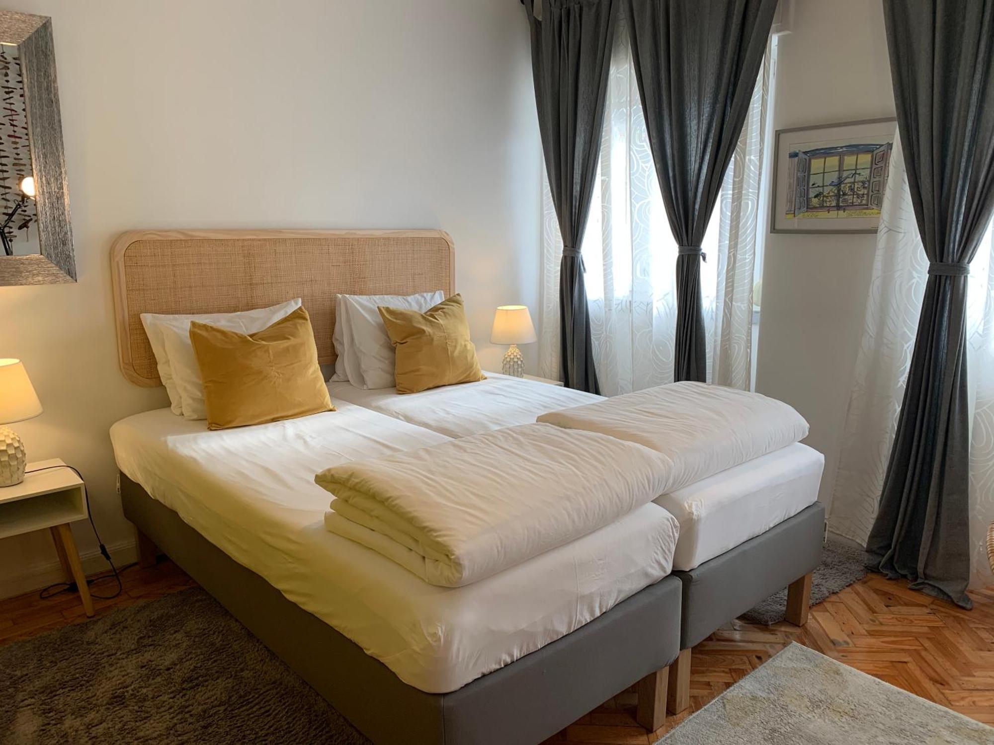 Beautiful Private Room Next To Lisbon - New Paço de Arcos Εξωτερικό φωτογραφία